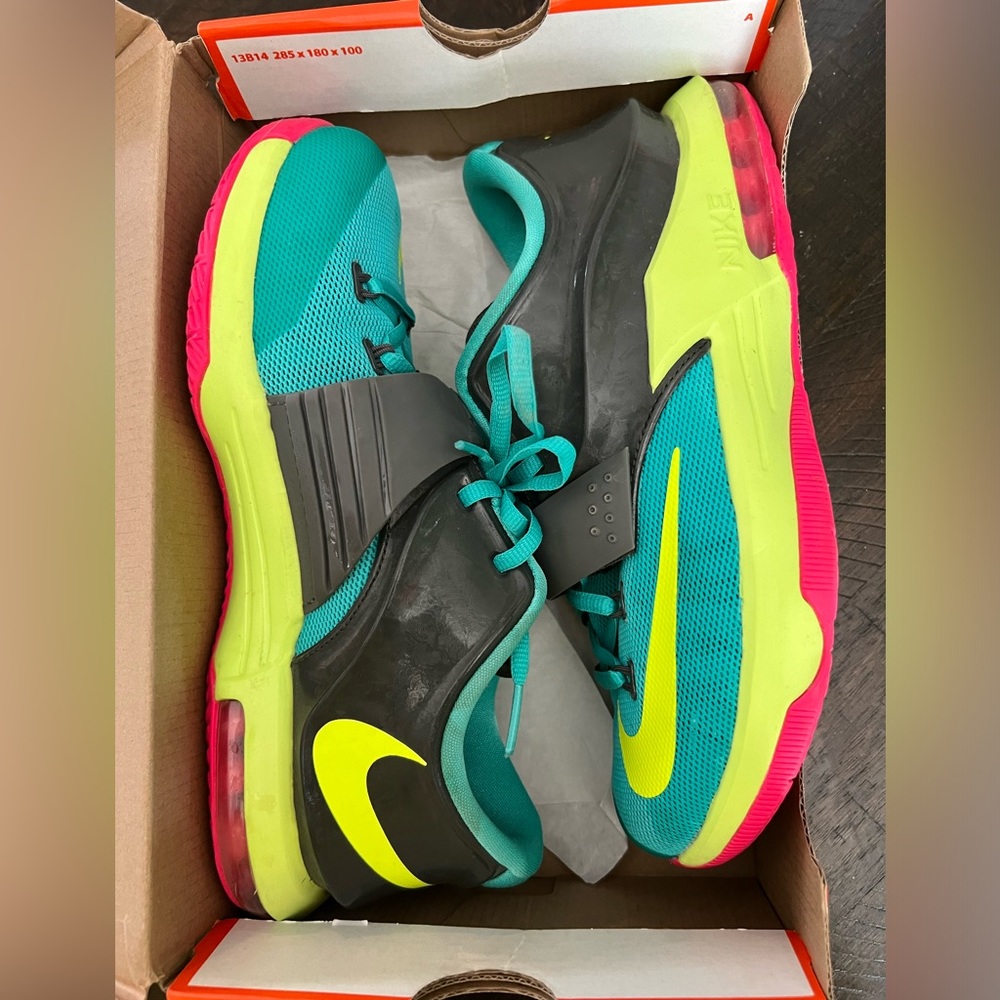 KD VI size 6y